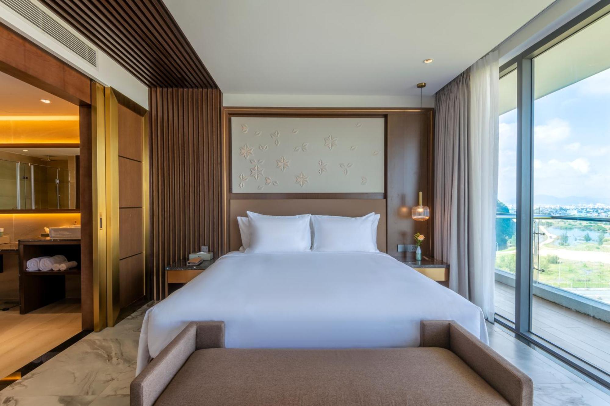 Koi Resort & Residence Da Nang Exterior foto